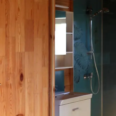 Wooden With Forest Views, Yoga And Nature Chalet
