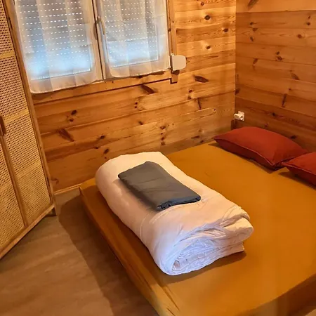 Wooden With Forest Views, Yoga And Nature Chalet Villefranche-de-Lonchat